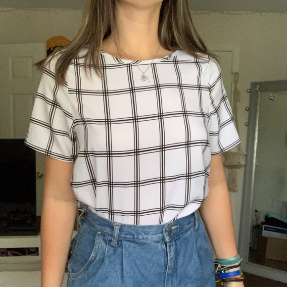White and black plaid blouse - Picture 1 of 5